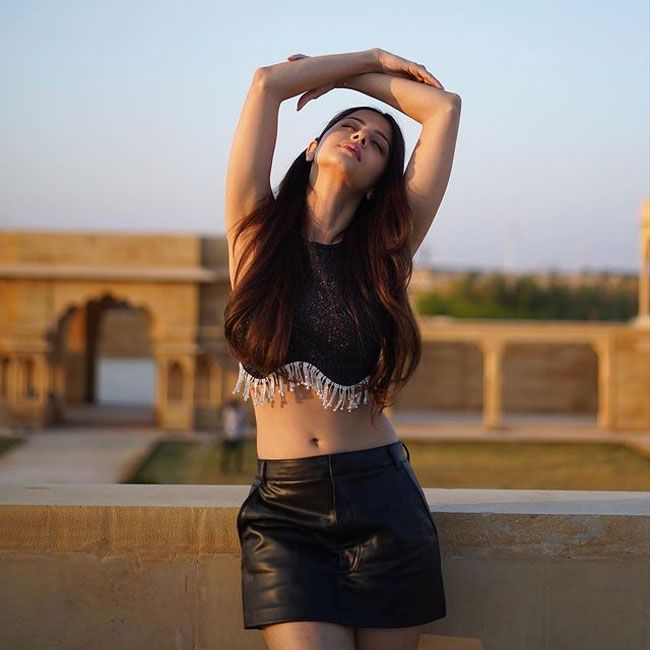 Staggering Looks Of Vedhika